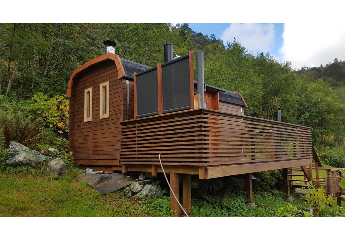 BxTxH: 2.26 x 5.6 x 2.6 cm